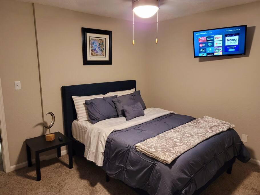 Townhome Near Lake + Walk To Braves